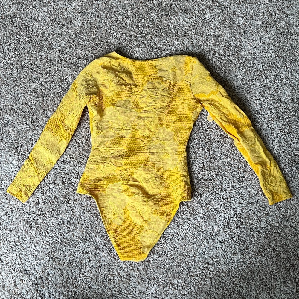 NWT L Seea long sleeve yellow surf suit